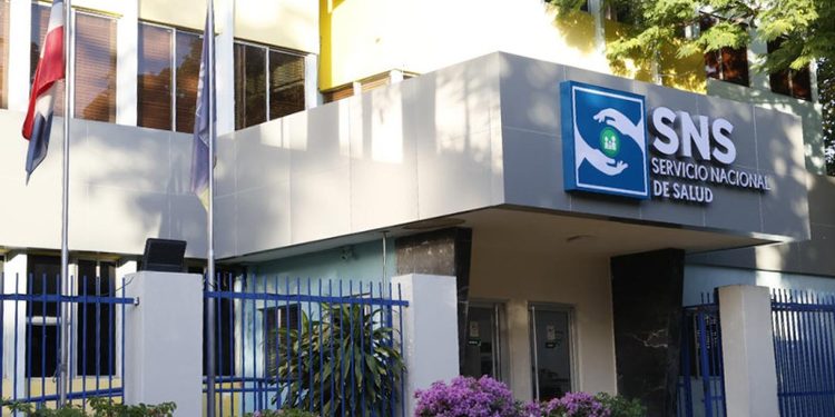 Ante exigencias del CMD, SNS destaca designación de más de 20 mil médicos en seis años