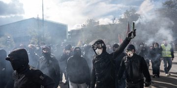Detenidas 1,200 personas en las protestas en Francia, que dejan 150 policías heridos