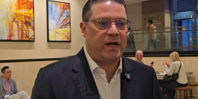 Gobierno elabora proyecto para reformar Ley de Hidrocarburos y focalizar los subsidios