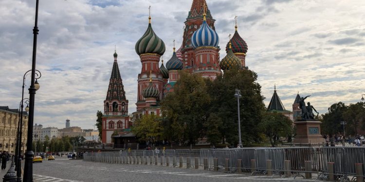 Embajada de RD en Rusia presenta iniciativa para dominicanos que quieren trabajar en Moscú