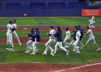 Peralta, Caminero y Díaz guían a Rays a triunfo 7-3 sobre Guardianes y avanzan a la Serie Mundial
