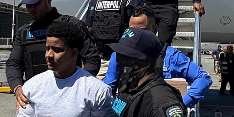 Luego de ser arrestado y dejado en libertad, autoridades de EEUU apresan y deportan a Petán