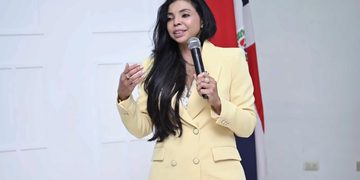 Procuradora General llama a asumir compromiso con una educación centrada en valores