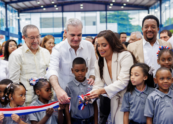 Presidente Luis Abinader inaugura el Complejo Educativo y Deportivo Pedro Martínez, en Manoguayabo