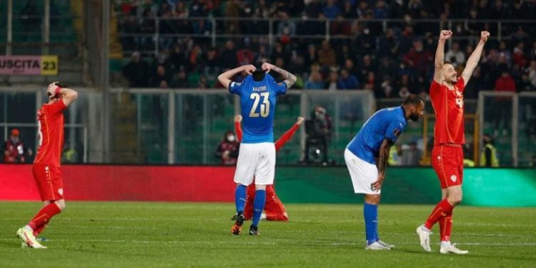 Italia, fuera del Mundial por segunda vez en línea