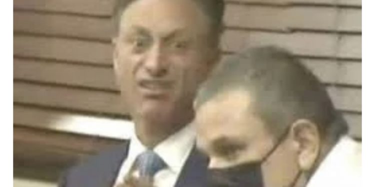 Auditoría revela irregularidades millonarias en construcción de cárceles durante gestión de Jean Alain