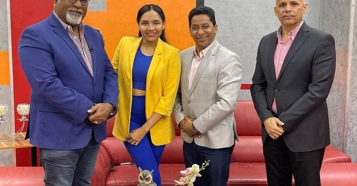 Enlace Semanal nominado a Premios Ciudad Corazón como Revista de Variedades