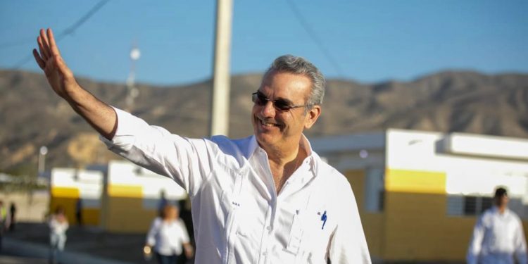 Luis Abinader ganaría las próximas elecciones con un 55.1% según encuesta de Markestrategia