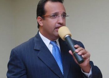 Alberto Mota agradece a la ALS el reconocimiento a su trayectoria