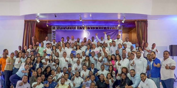 *Juventud del PRM realiza encuentro con jóvenes aspirantes a cargos electivos. *