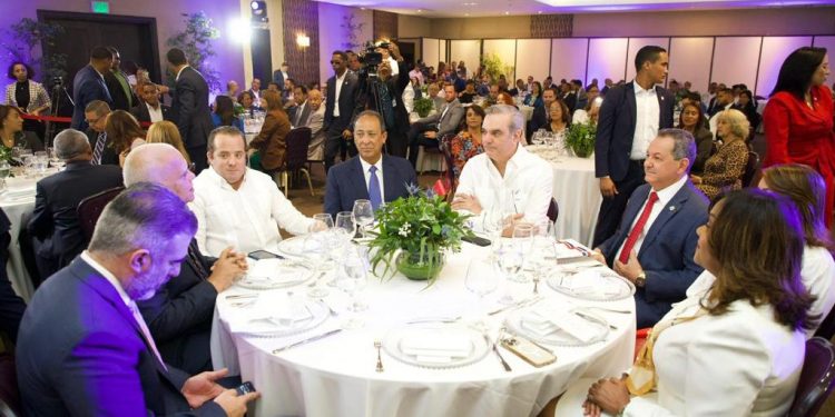 Presidente Abinader propone Plan de Desarrollo de Santo Domingo Este