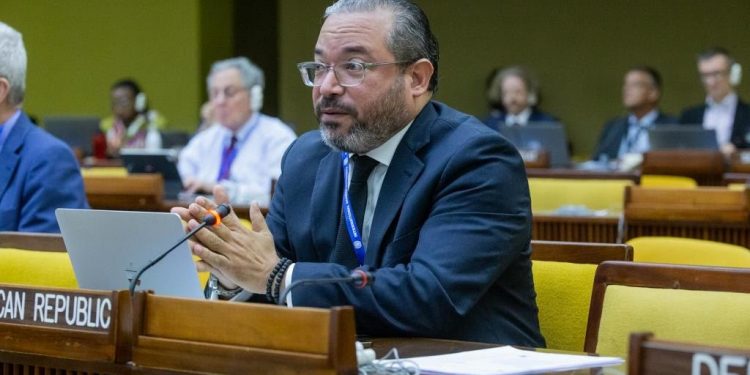 RD llama a ‘pausa precautoria’ en la explotación minera fondos marinos