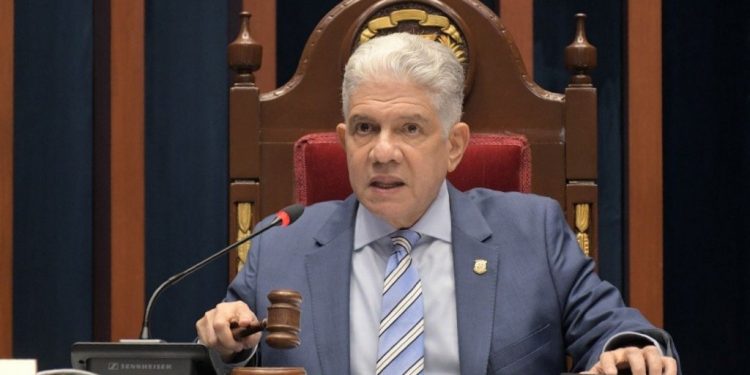 Senado aprueba ley que establecerá incentivos a la aviación y reducirá precios boletos aéreos