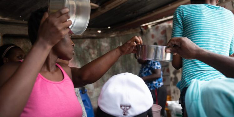 La miseria y el hambre ganan terreno en Haití