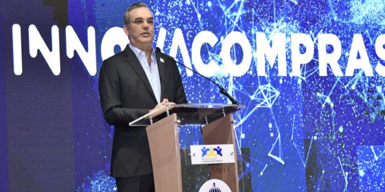 Luis Abinader dice que su Gobierno es de los “primeros en transparencia”