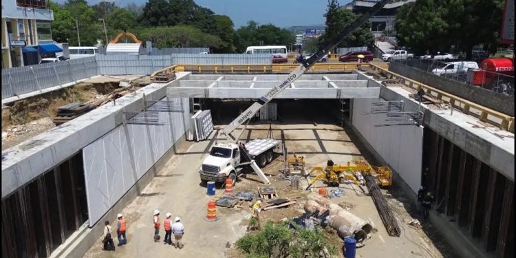 Siguen viento en popa trabajos para reparar muro colapsado en Las Carreras de Santiago