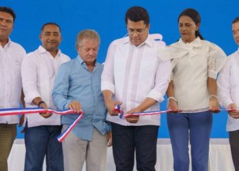 David Collado inaugura obras en La Altagracia y deja otras iniciadas