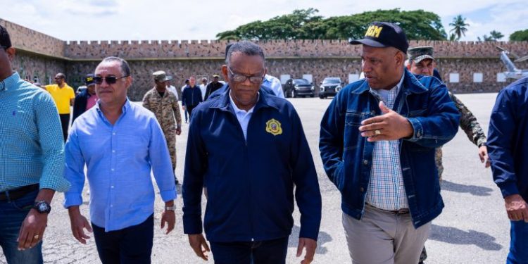 Director de Migración recorre zona fronteriza por Elías Piña e imparte instrucciones a personal