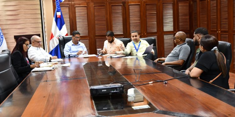 Coraasan indemniza a afectados de avería en Bella Vista