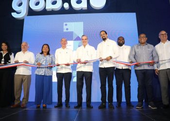 Presidente Abinader inaugura en SDO nuevo “Punto GOB Occidental Mall” que beneficiará a más de un millón de ciudadanos