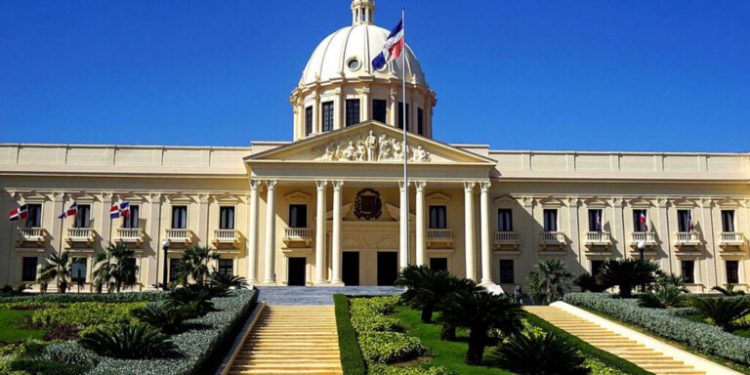 Poder Ejecutivo dispone creación de parques industriales en San Cristóbal y La Romana