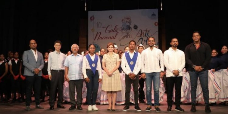 Raquel Peña encabeza Décima Gala Nacional de la Modalidad en Artes