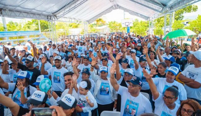 José Paliza juramenta 5 directores de juntas distritales de Pedernales y Barahona