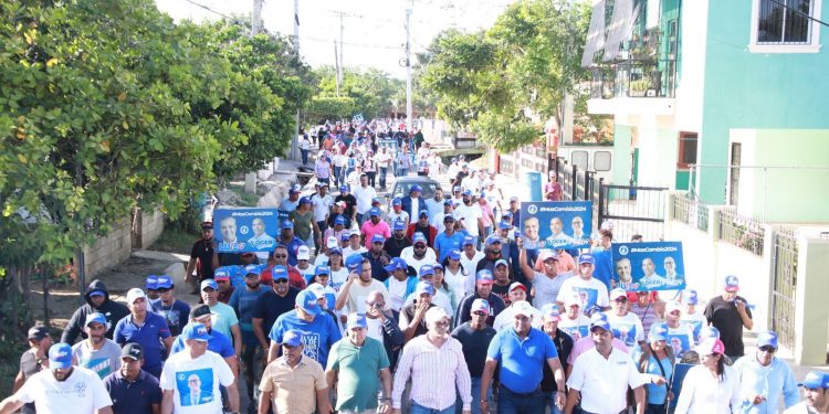 Yoger de León proclama Fredy Fernández ganará la senaduría por el PRM con más de un 60%