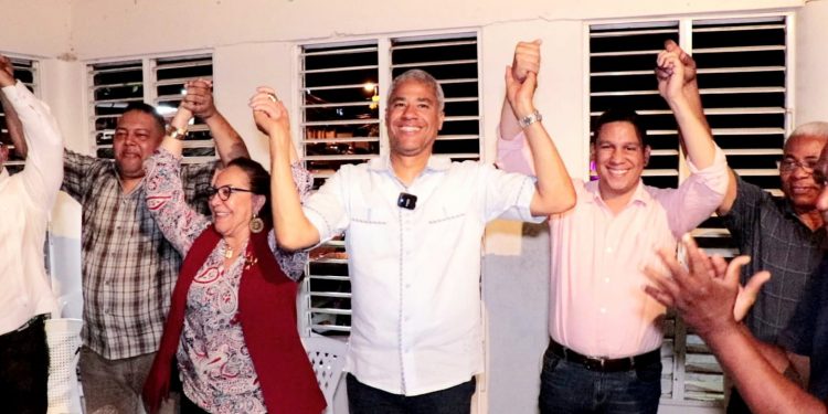 Precandidato a diputado Marcos Rodríguez encabeza exitosos encuentros en El Congo y Pueblo Nuevo