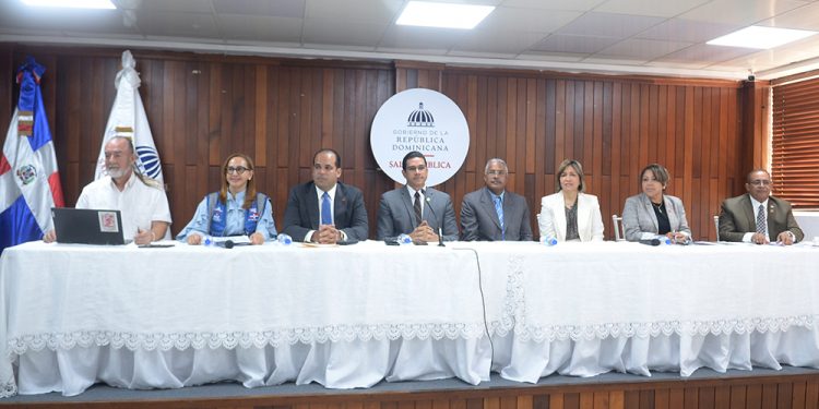 Ola de calor y polvo de Sahara, mezcla peligrosa para salud