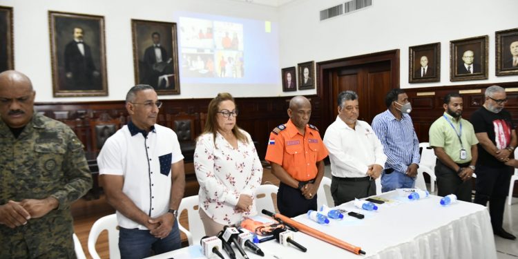 Gobernadora Rosa Santos y Defensa Civil dan a conocer acciones ante inicio de Temporada Ciclónica 2023