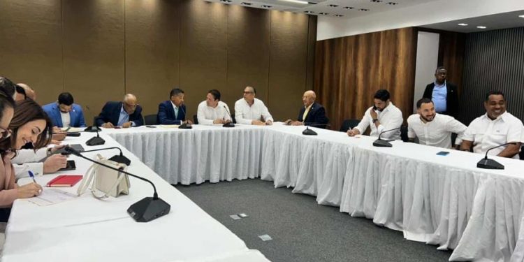 Buscan facilitar proceso para "sacar" de casas a inquilinos que no paguen alquiler