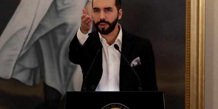 Nayib Bukele inscribe precandidatura a reelección a la Presidencia salvadoreña