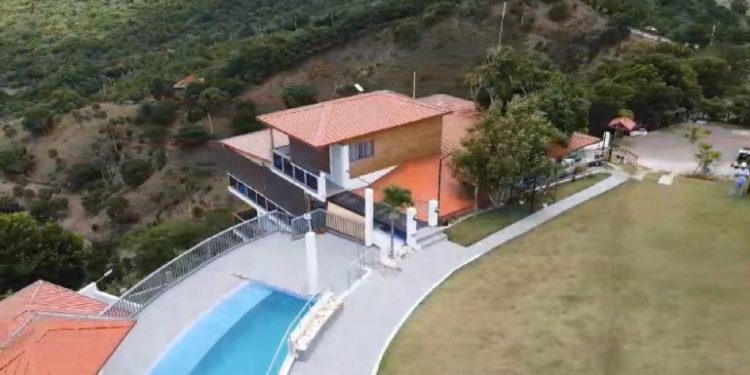 Empresarios de Gurabo reiteran oposicion a construcción de granja en Zona Turística