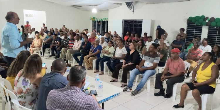 Coraasan socializa con comunitarios zona suroeste avances de trabajos en Bella Vista