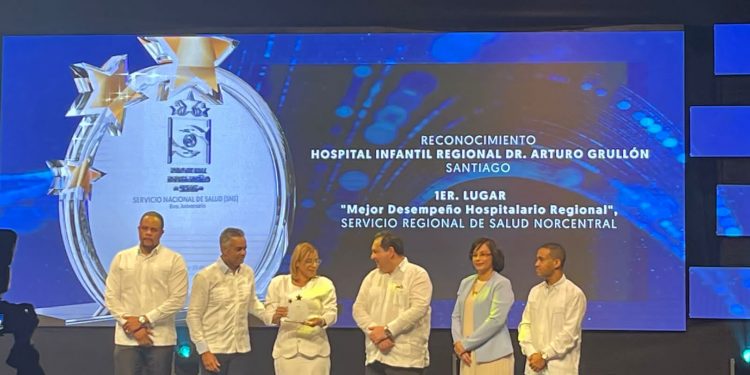 Hospital Infantil Arturo Grullón gana primer lugar en la categoría Mejor Desempeño Hospitalario Regional