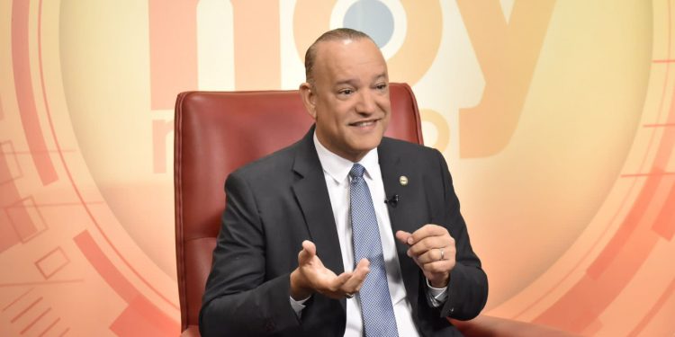 Ulises Rodríguez: alcaldes opositores son atraídos al PRM por liderazgo de Abinader