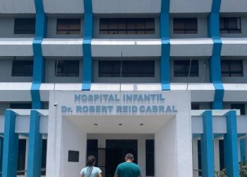 Aumentan ingresos por dengue en el hospital Robert Reid Cabral