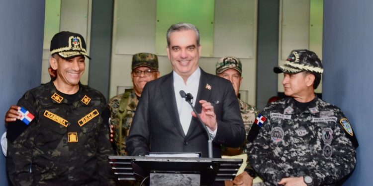 Abinader: «Ya estoy negativo del Covid, no tengan miedo»