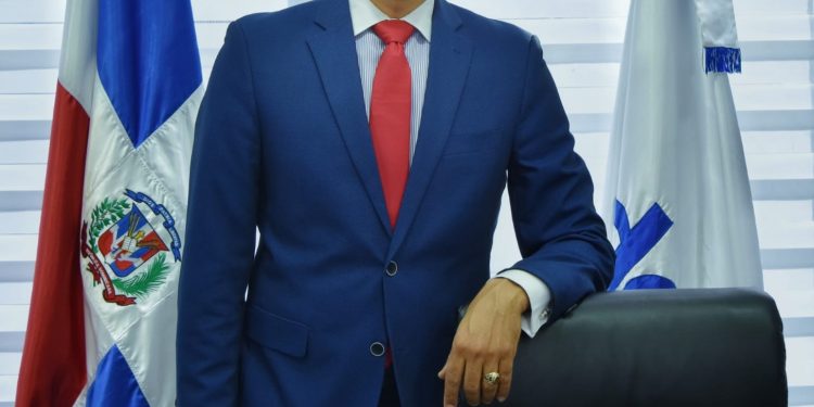 Andrés Cueto: Tenemos un presidente que invierte en la gente