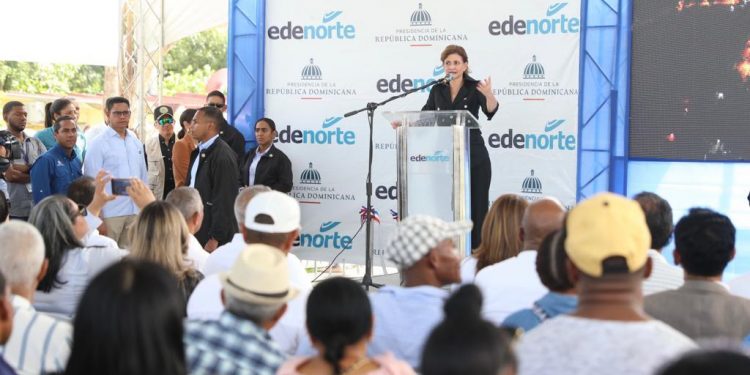 Vicepresidenta Raquel Peña inaugura un hospital, tres destacamentos policiales y proyectos de iluminación en siete comunidades