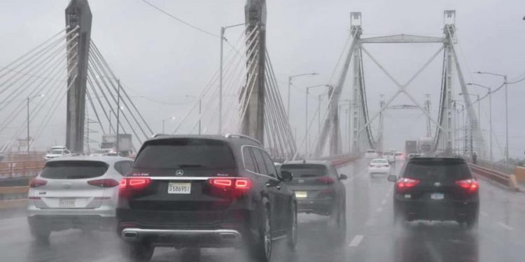 COE aumenta a 13 las provincias en alerta y activa planes de contingencia ante lluvias