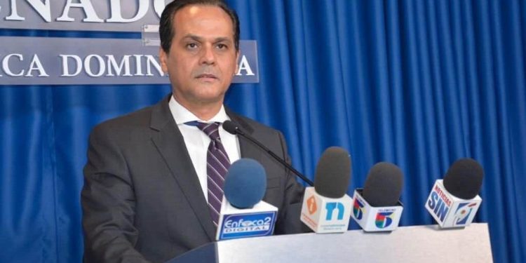 Iván Silva asume como vocero del PRD en el Senado