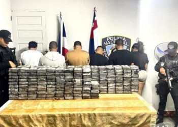 Ocupan en Barahona 245 paquetes de presunta cocaína