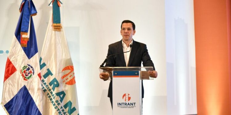 Intrant realiza primera certificación de Escuelas de Conductores
