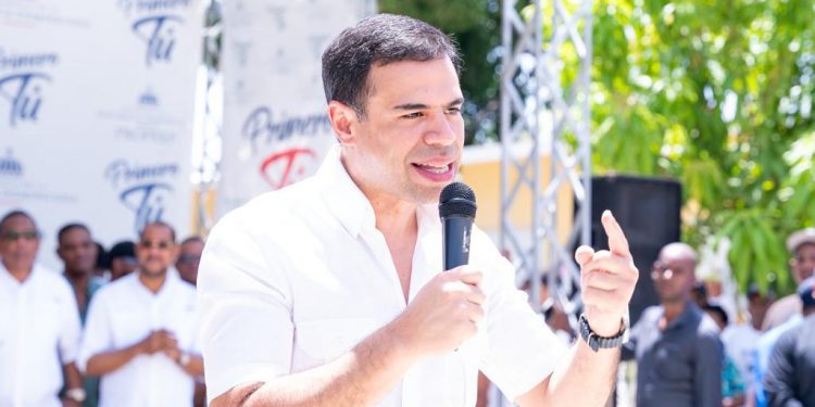 Roberto Ángel afirma política social de Abinader aumenta cobertura e impacta la región Sur