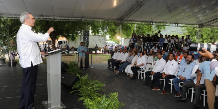 Presidente Abinader inaugura 7 obras en Bonao y La Vega, entre estas, tres centros educativos y dos nuevas instalaciones de INFOTEP