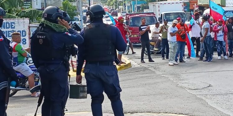 Con piquetes y vigilias, coalición del Cibao desarrolla movilizaciones y protestas