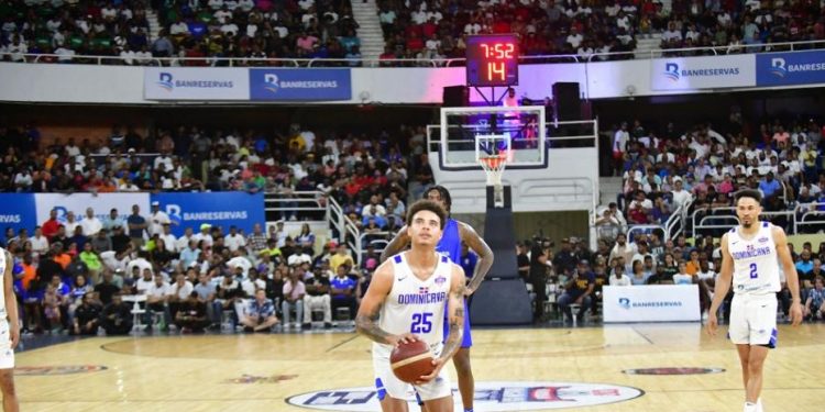 Dominicana vence a Memphis 91-84 con 30 puntos de Quiñones