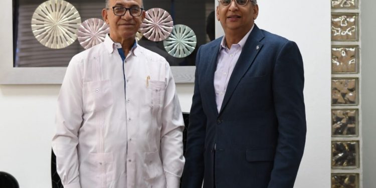 Diputado Benedito Hernández pondera labor de Andrés Burgos al frente de Coraasan